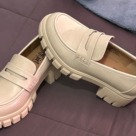 Corkys Cream Chunky Loafers - Picture 7 of 7